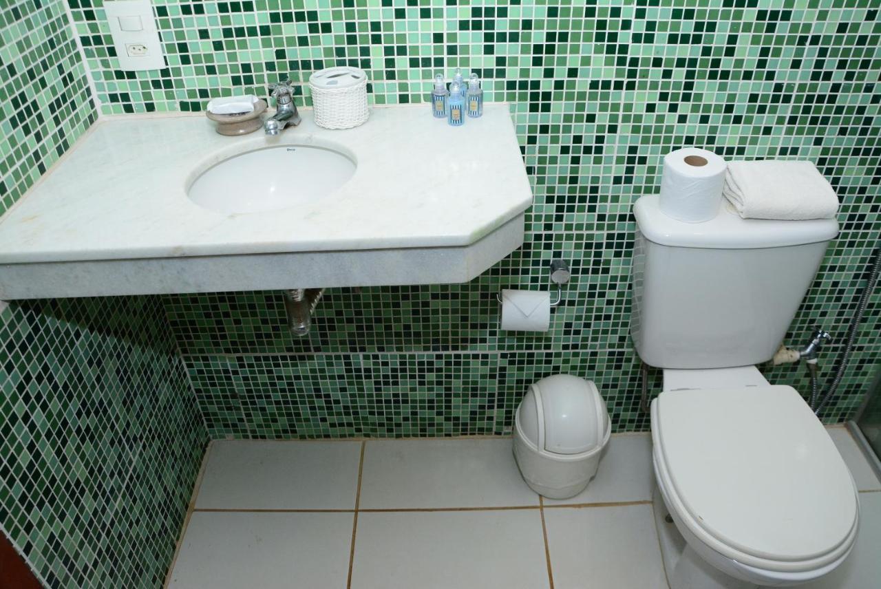 Hostel Vila Bonete Ilhabela Buitenkant foto