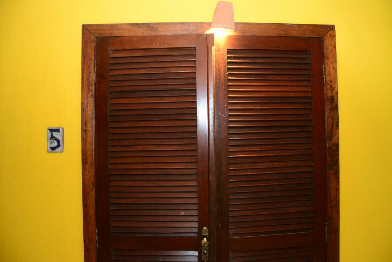 Hostel Vila Bonete Ilhabela Buitenkant foto