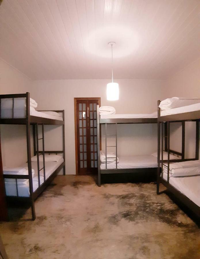 Hostel Vila Bonete Ilhabela Buitenkant foto